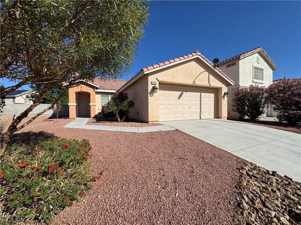 5934 Gingham St - Photo 2 of 30