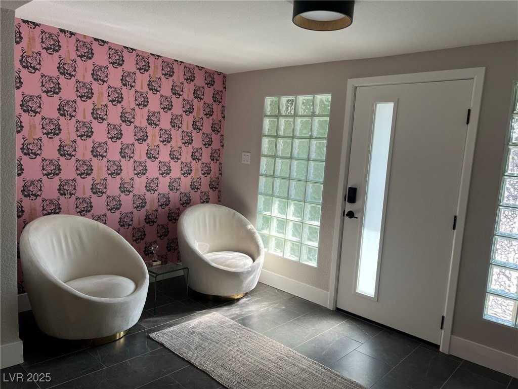 1001 Griffith Ave - Photo 6 of 50