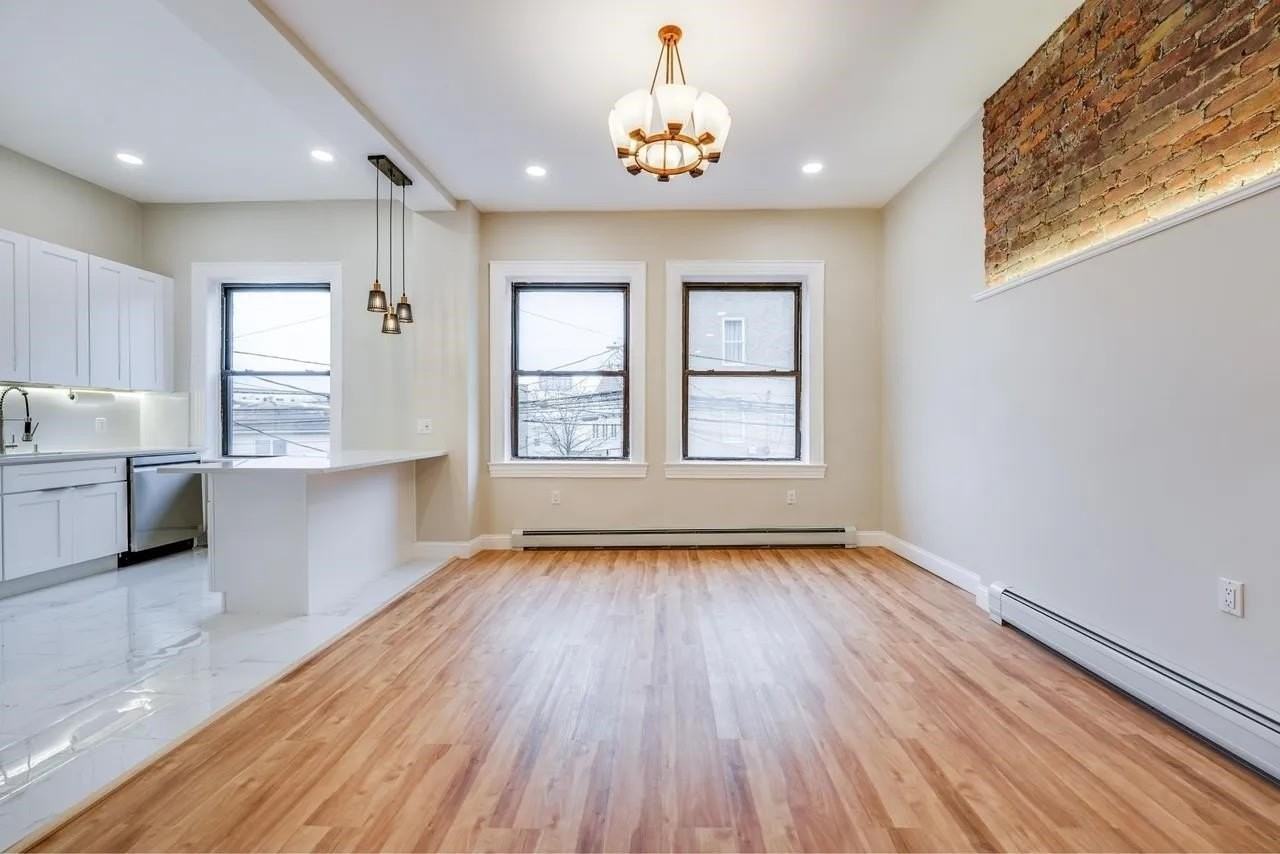 3302 Palisade Ave #2 - Photo 6 of 22