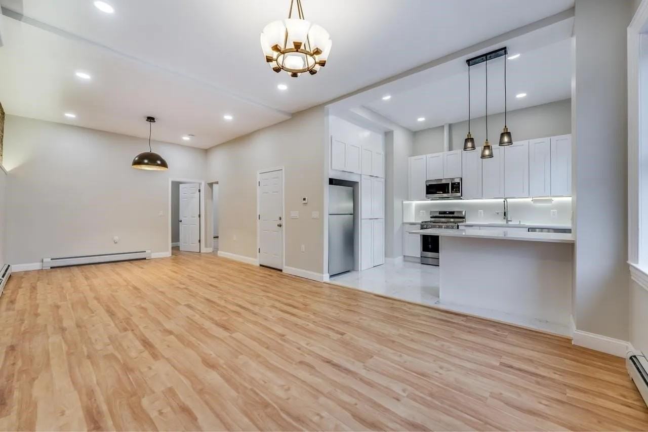 3302 Palisade Ave #2 - Photo 7 of 22