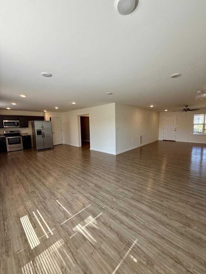 2484 Feathersound Way - Photo 7 of 26