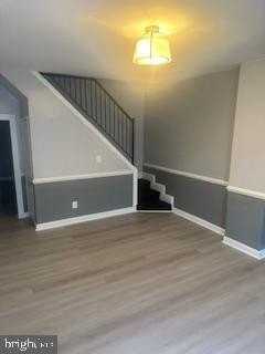 702 N Kenwood Ave - Photo 3 of 20