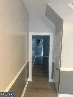 702 N Kenwood Ave - Photo 4 of 20