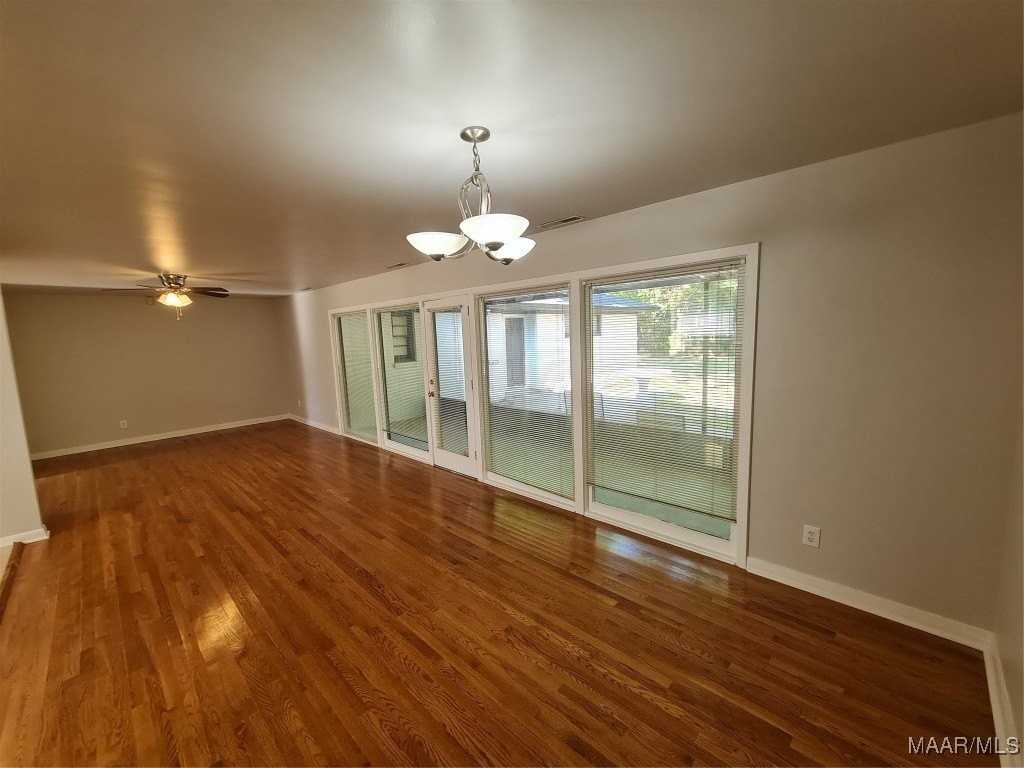 2634 Fairmont Rd - Photo 7 of 31