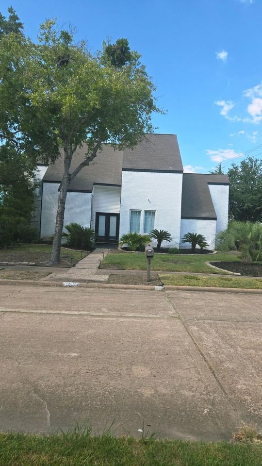 Cedar Creek Dr - Photo 2 of 26