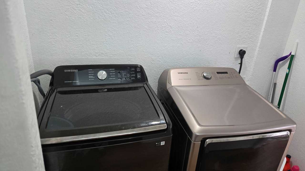 Cedar Creek Dr - Photo 5 of 26