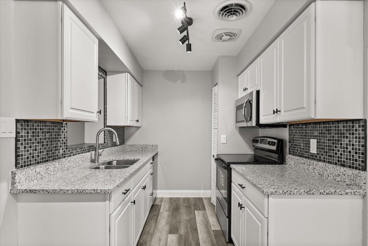 Dominico St - Photo 4 of 10