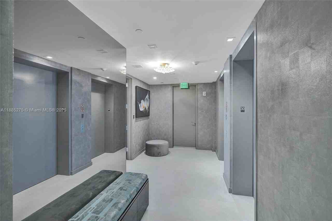 18975 Collins Ave #3000 - Photo 2 of 50