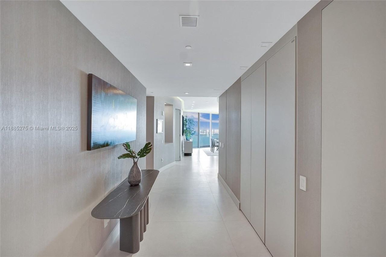 18975 Collins Ave #3000 - Photo 5 of 50