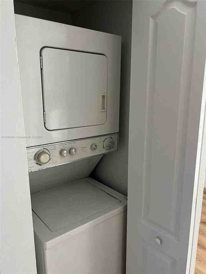 2186 W 60th St #20206 - Photo 7 of 7