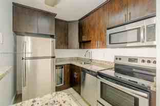7130 Nw 179th St #104 - Photo 1 of 1