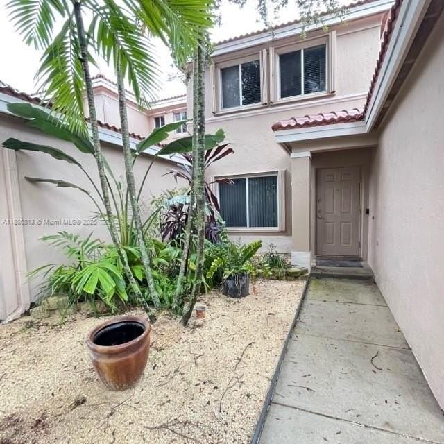 1683 Southwest 109th Terrace - Photo 3 of 45