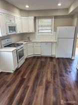 93 Player Ave - Photo 1 of 1