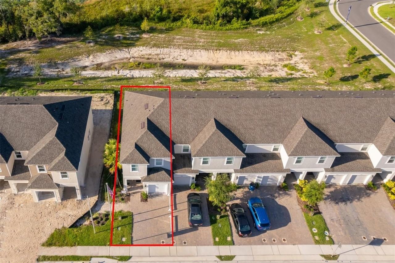 2596 Penguin Boulevard - Photo 2 of 29