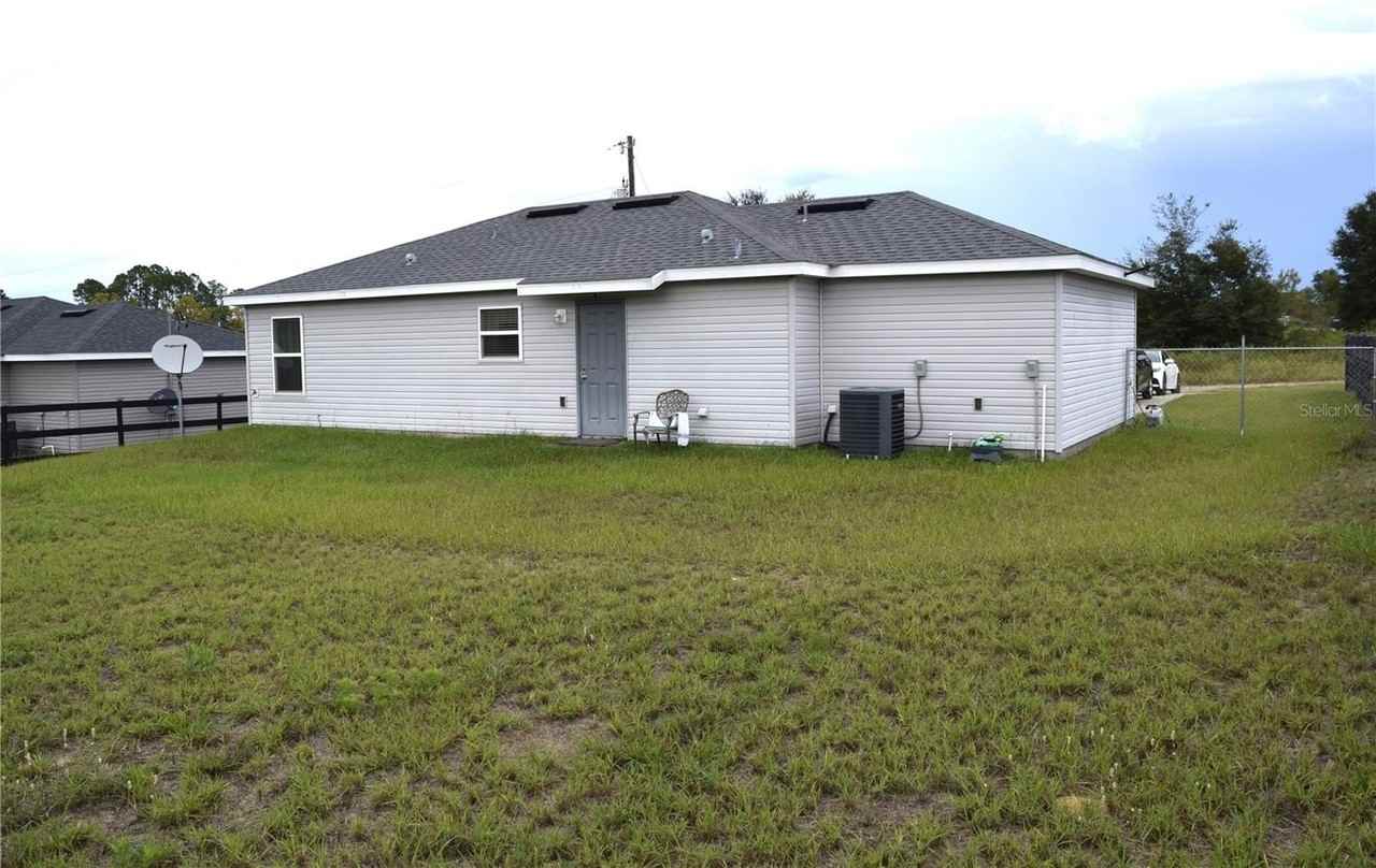 3184 Sw 151st Ave - Photo 5 of 17