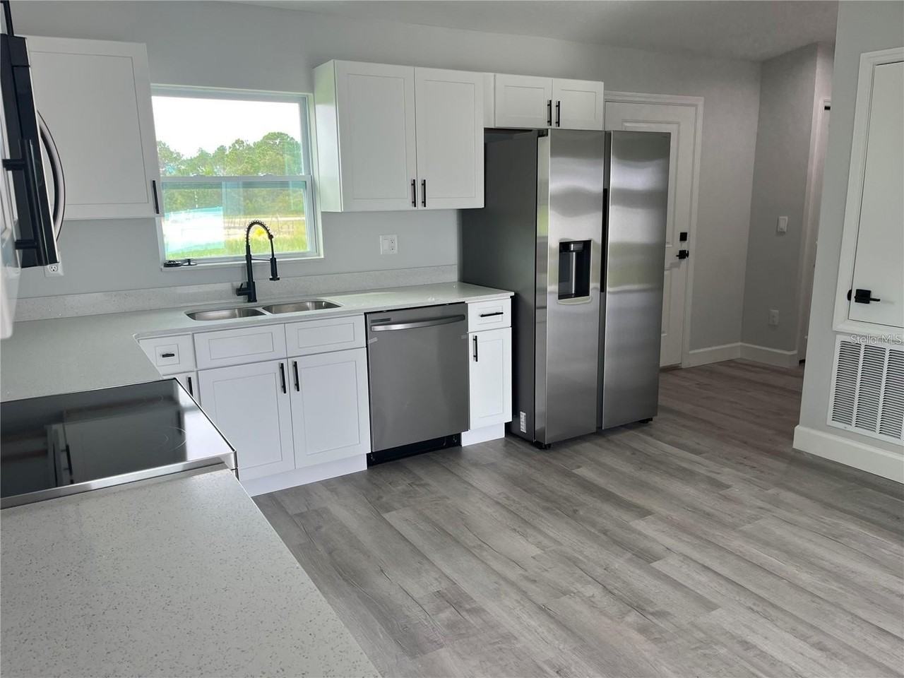 7209 Ancha St - Photo 4 of 18