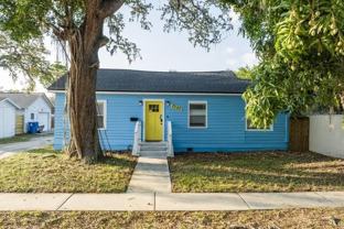 2545 Emerson Ave S - Photo 1 of 1