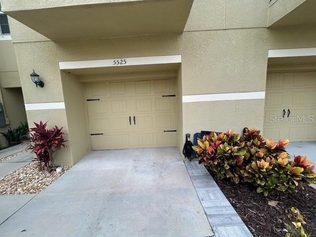 5525 Angel Fish Ct - Photo 3 of 43