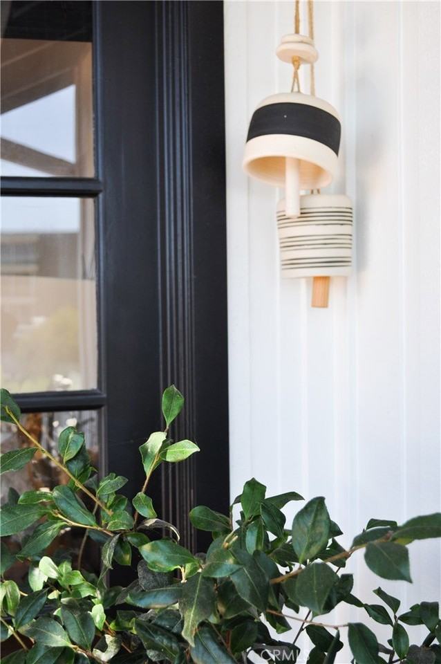 31695 Seacliff Dr - Photo 5 of 27