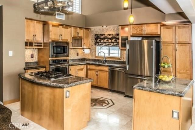 21222 Limber - Photo 6 of 37