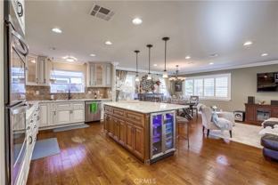8031 Ebbtide Cir - Photo 1 of 1