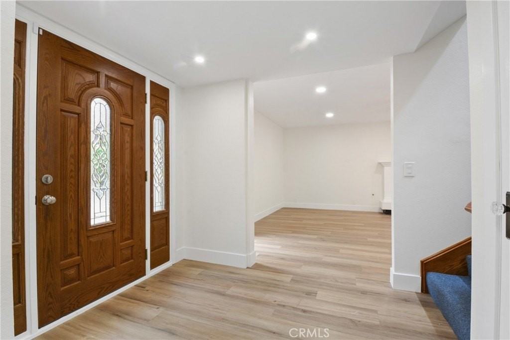 9434 Friendly Woods Ln - Photo 6 of 33