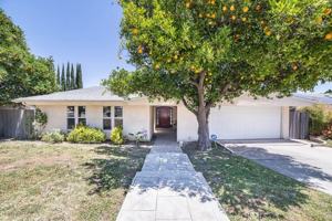 featured image of 12818 Meadowlark Ave