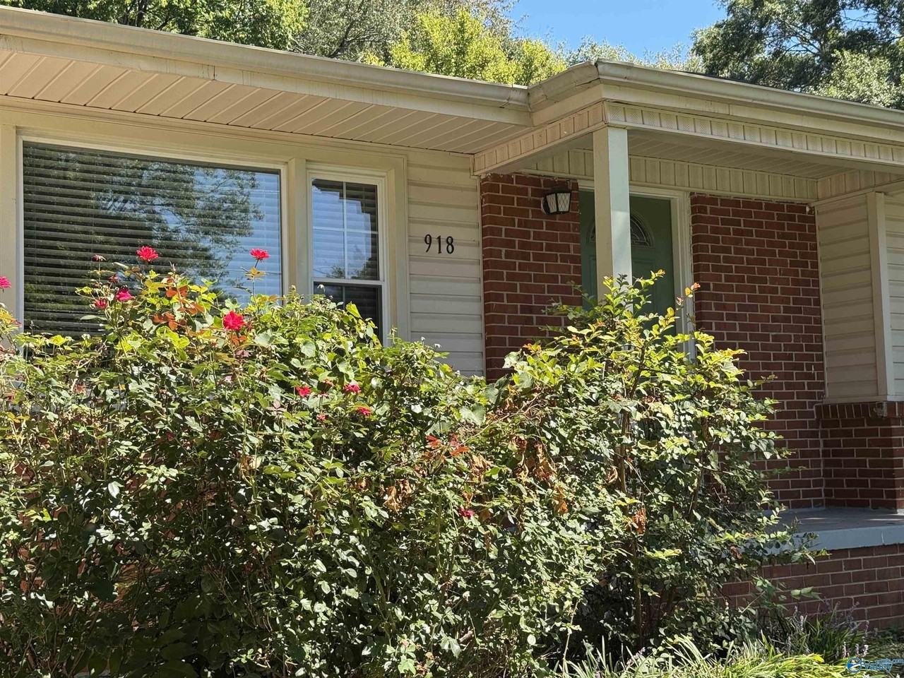 918 Woodall Ln Nw - Photo 2 of 30