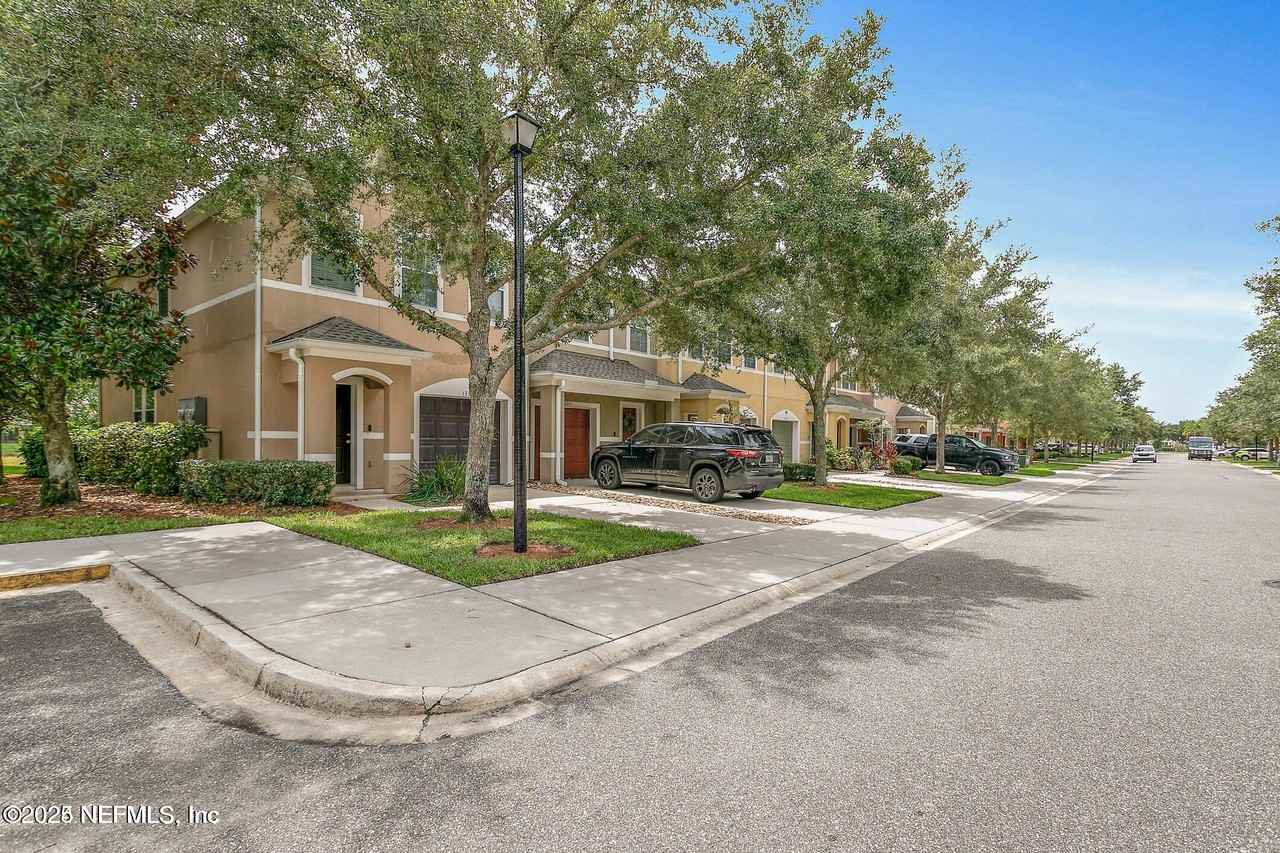 13343 Low Tide Way - Photo 2 of 28