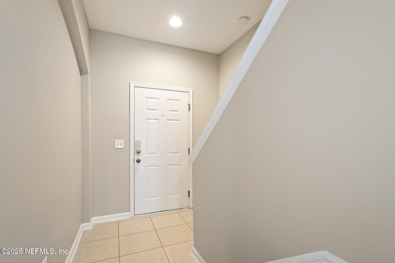 13343 Low Tide Way - Photo 4 of 28