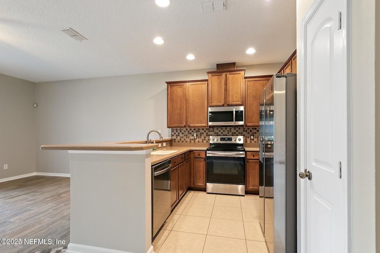 13343 Low Tide Way - Photo 6 of 28