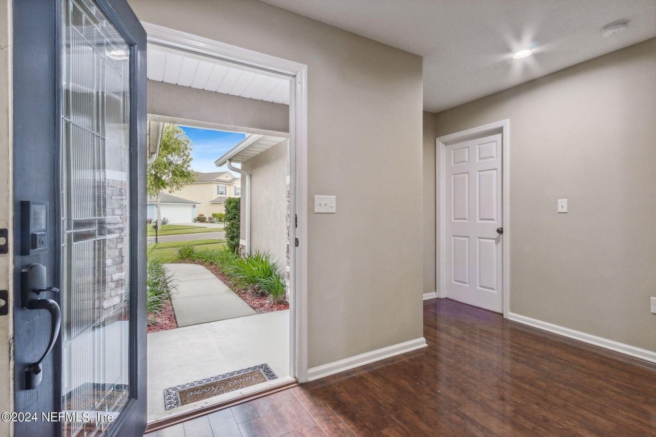 4619 Pine Lake Dr - Photo 5 of 43