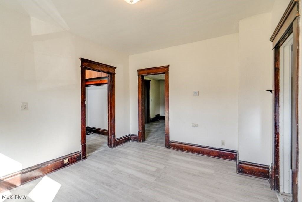 485 Allyn St - Photo 6 of 30