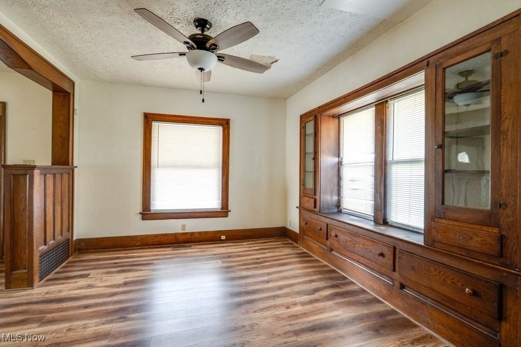 309 Power St - Photo 5 of 19