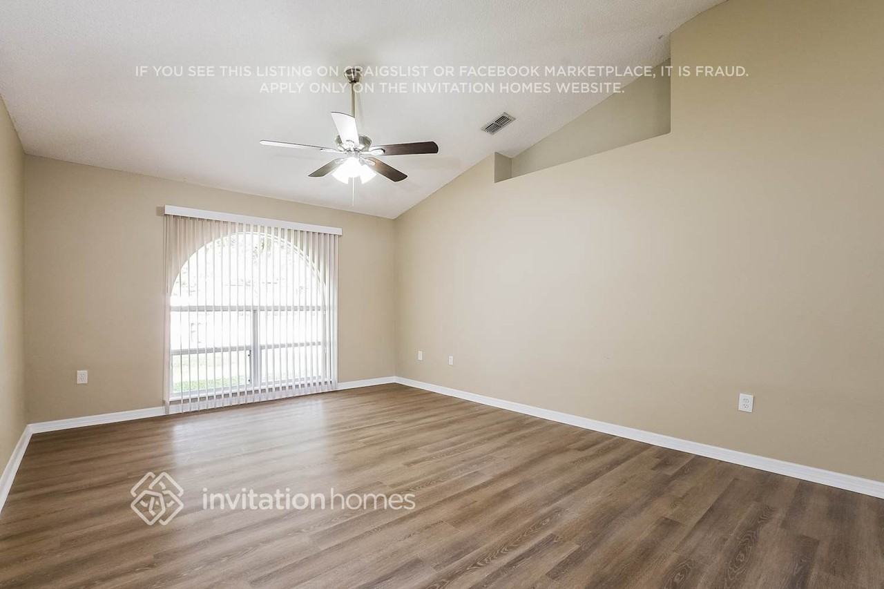 2891 Ruxton Dr - Photo 5 of 17