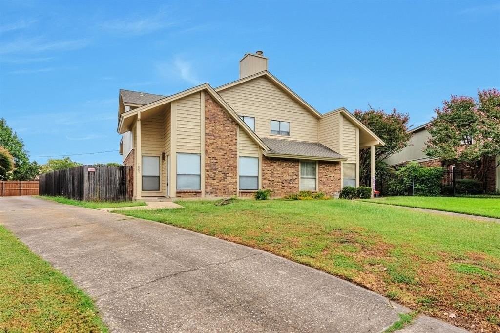 1803 Ridgebrook Dr - Photo 2 of 26