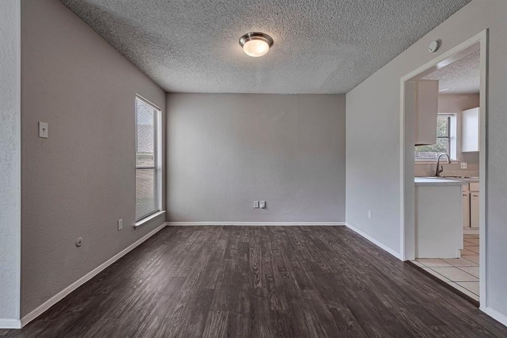 1803 Ridgebrook Dr - Photo 7 of 26