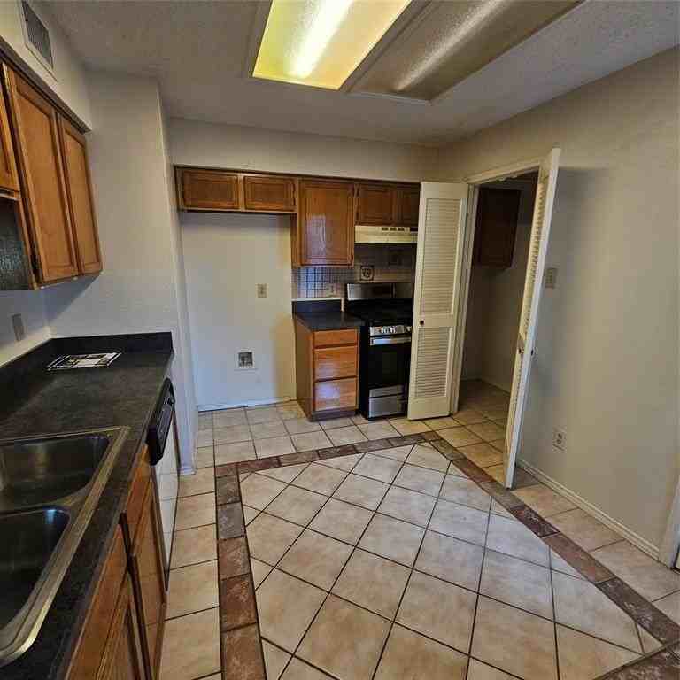 4951 Regal Blf - Photo 7 of 11