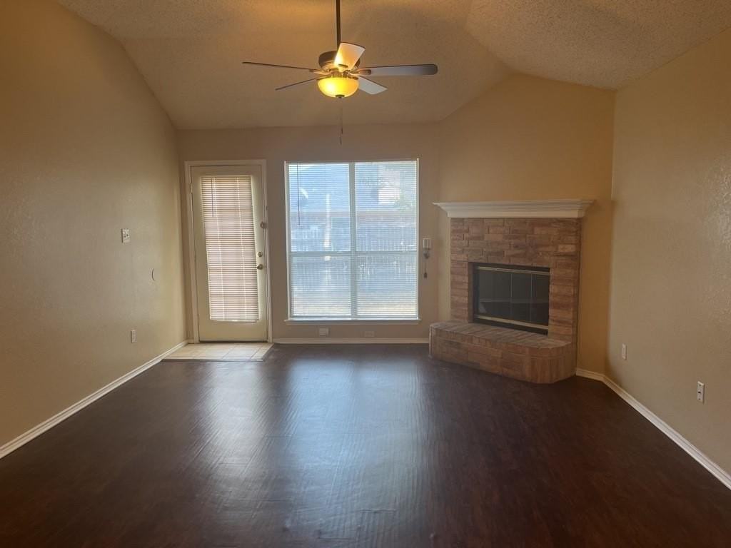 7009 Snowivy Court - Photo 3 of 7