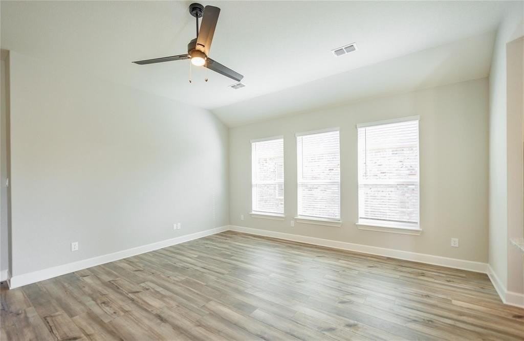 613 Harbor Oaks Dr - Photo 7 of 25