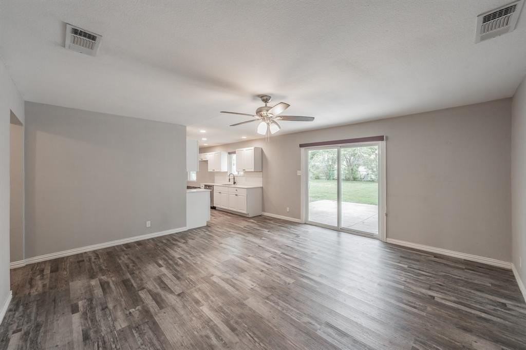 5753 Saramac Dr - Photo 5 of 36