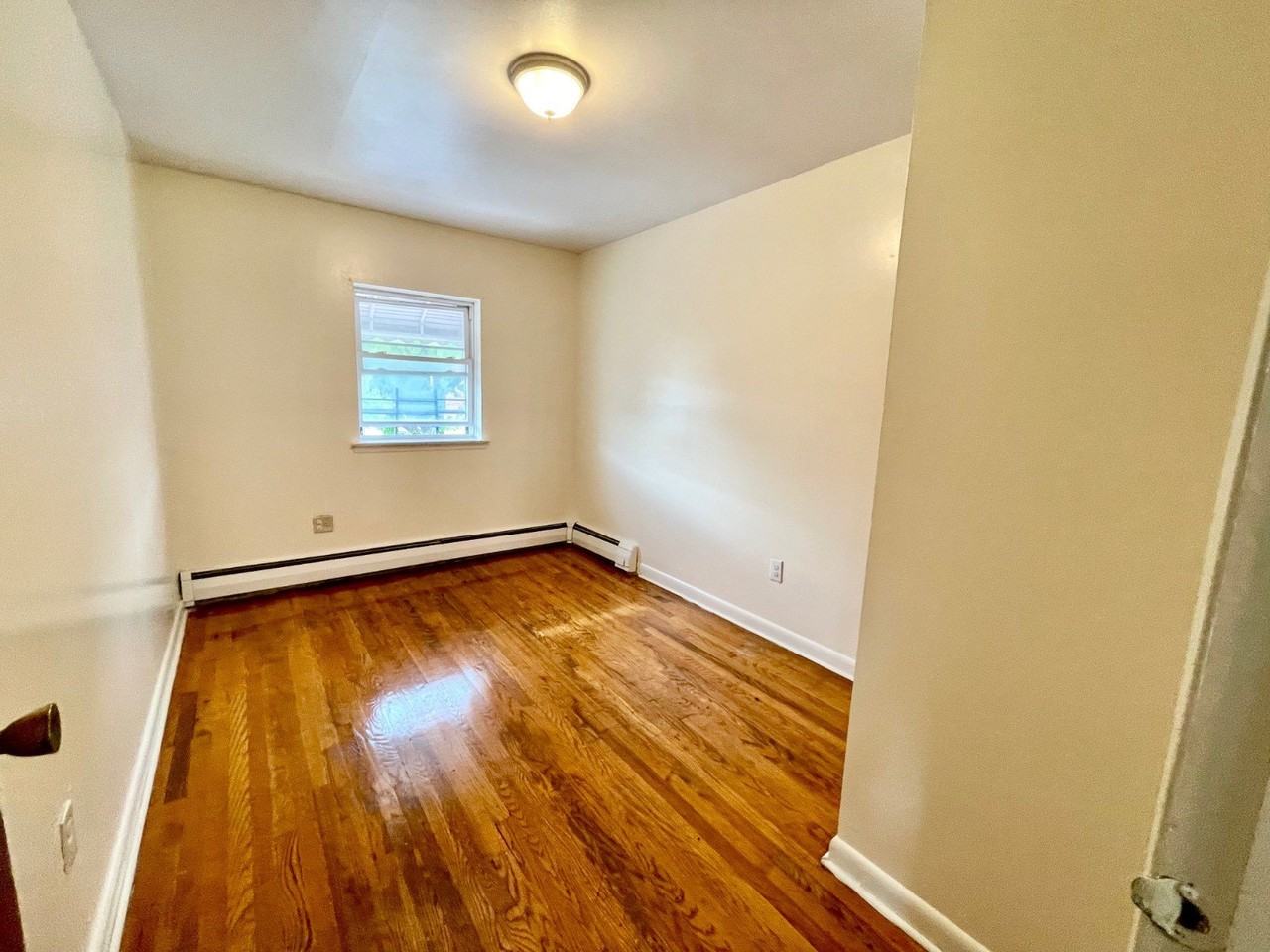 2916 Gunther Ave - Photo 5 of 12