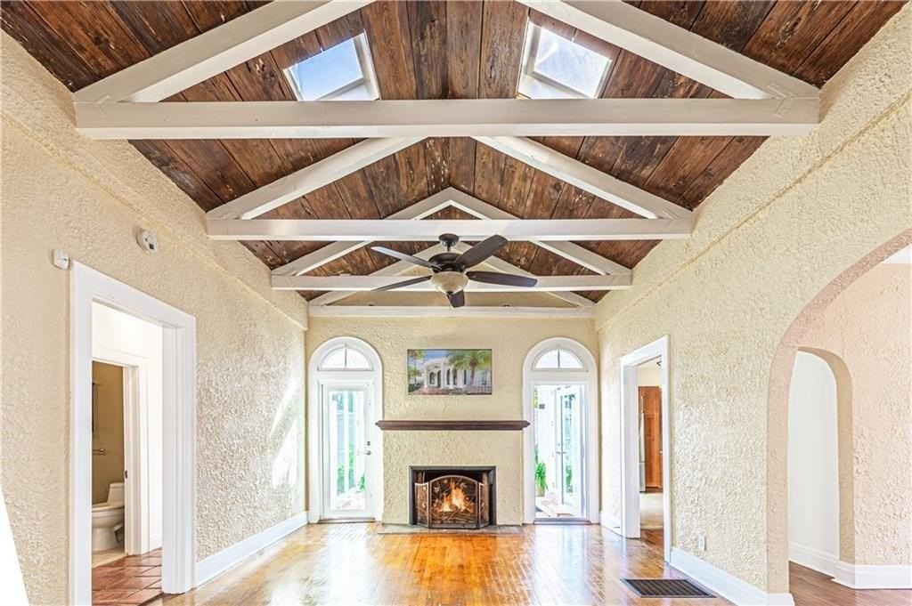 1220 Se 2nd St - Photo 5 of 35