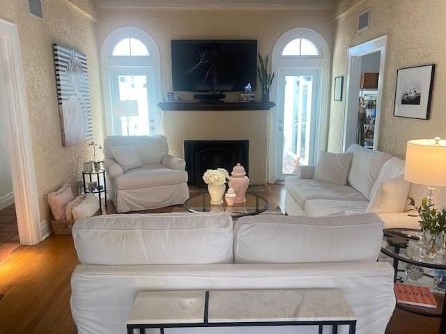 1220 Se 2nd St - Photo 6 of 35