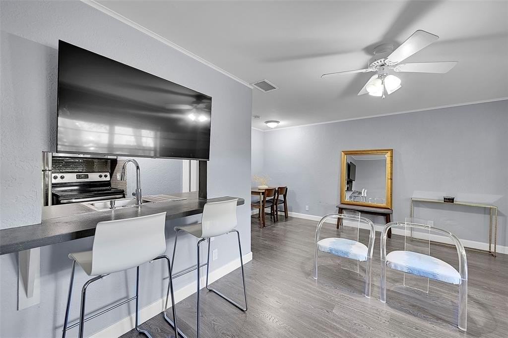 1027 Tequesta St #2 - Photo 2 of 20