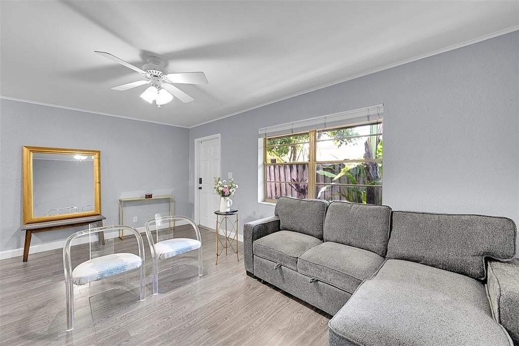 1027 Tequesta St #2 - Photo 3 of 20