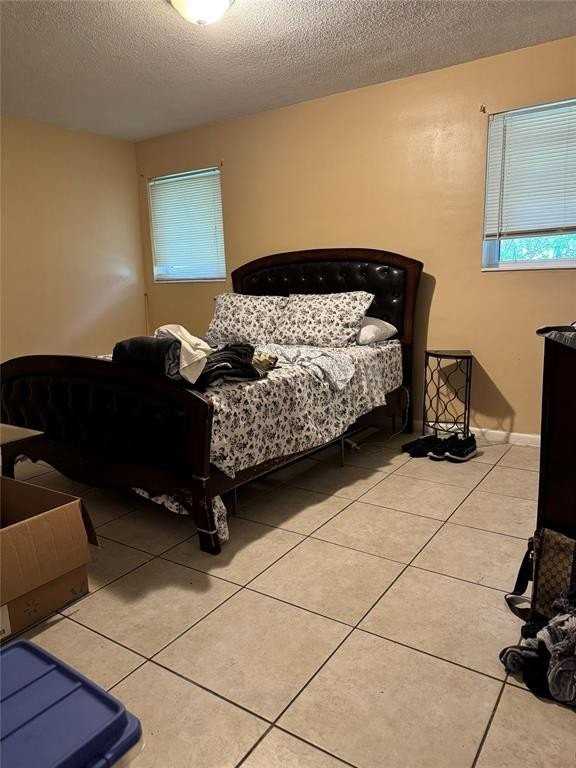 3033 3033 NW 43th Ave #104 - Photo 5 of 6