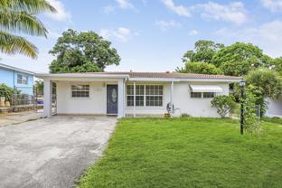 391 Sw 2nd St - Photo 1 of 1