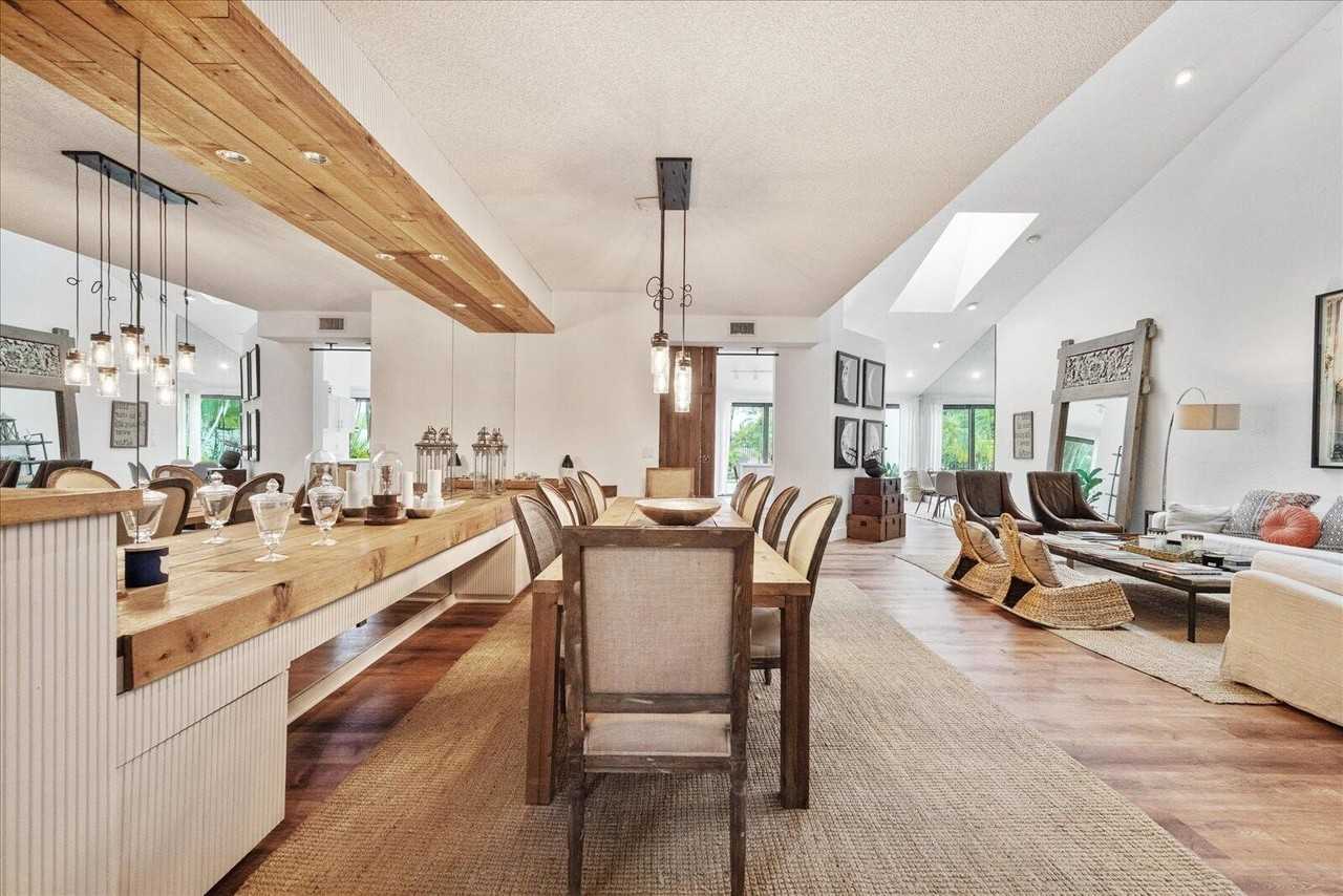 2585 Sheltingham Dr - Photo 5 of 42