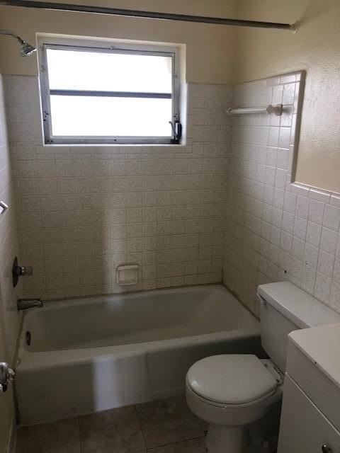 1310 S Federal Hwy #8 - Photo 7 of 9